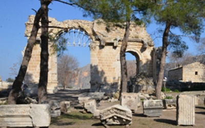 ANAVARZA / ANAZARBOS ZAFER TAKI RÖLÖVE, RESTİTÜSYON, RESTORASYON PROJESİ